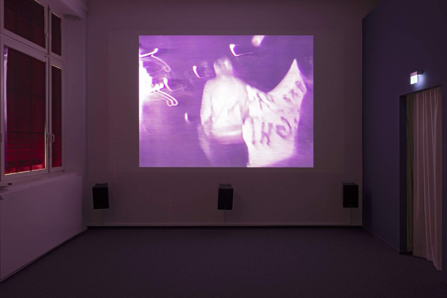 Dara Birnbaum, CANON: TAKING TO THE STREETS, 1990
Foto: Gina Folly, © Biennale für Freiburg 2
