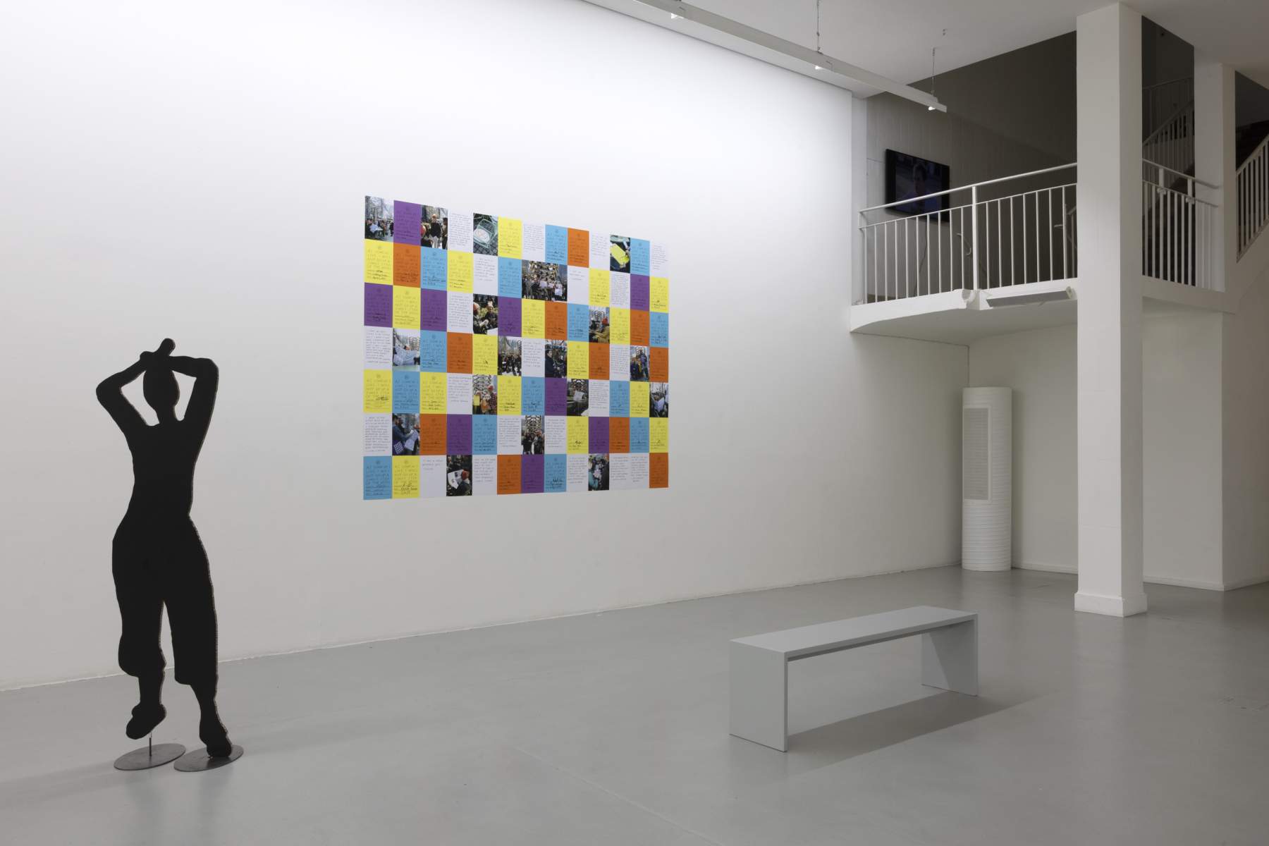 Finnegan Shannon, DOCUMENTATION OF ANTI-STAIRS CLUB LOUNGE AT THE VESSEL, 2020, Ausstellungsansicht Kunstverein Freiburg
Foto: Gina Folly, © Biennale für Freiburg 2