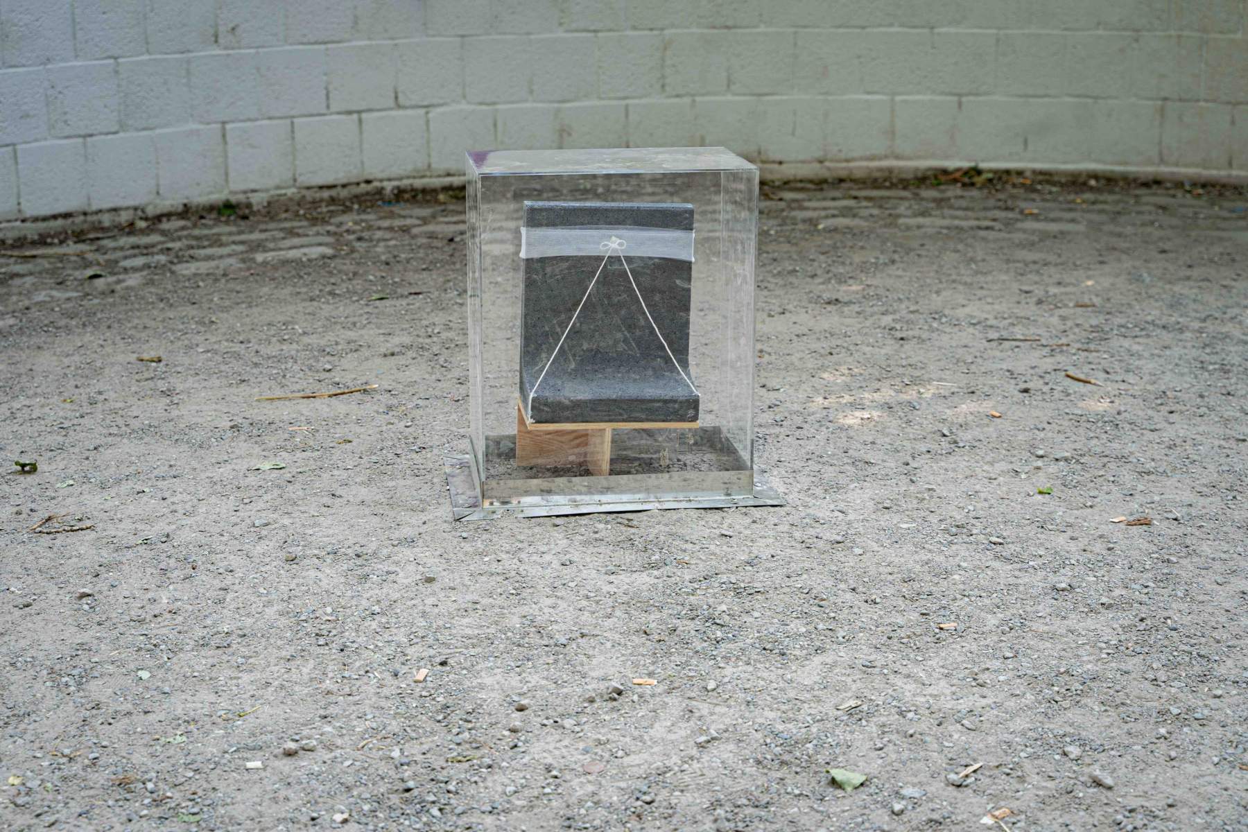 Phung-Tien Phan, MODEL 2 (MAYBE FAKE IS WHAT I LIKE), 2023
Foto: Sévérine Kpoti, © Biennale für Freiburg 2