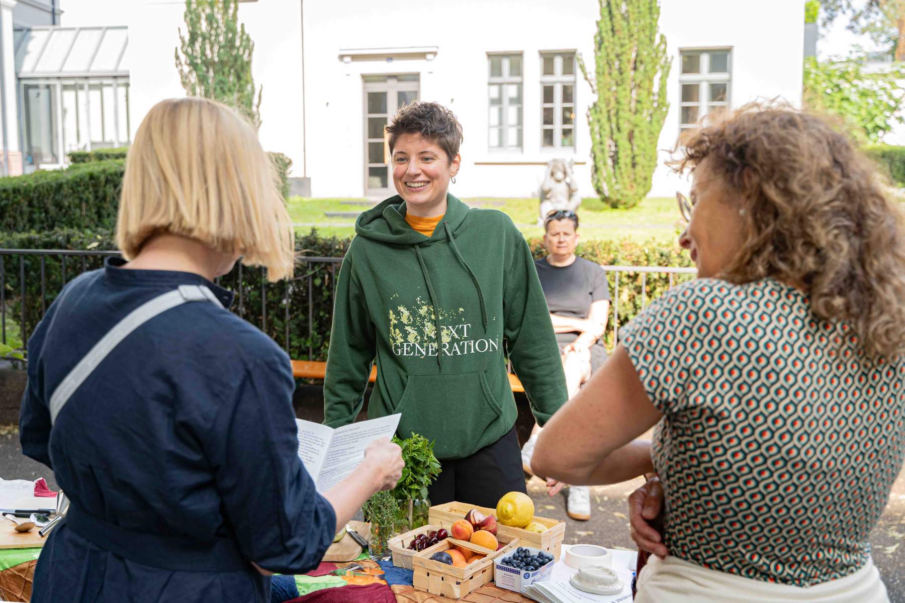 Limo-Fermentationsworkshop von Laurie Mlodzik.
Foto: Sévérine Kpoti, © Biennale für Freiburg 2